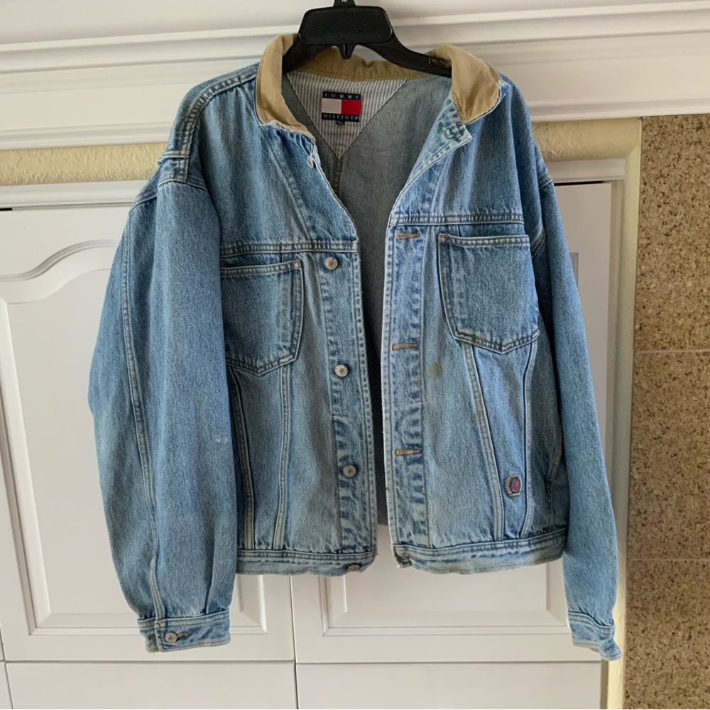 Vintage 90’s Tommy Hilfiger jean jacket size XL